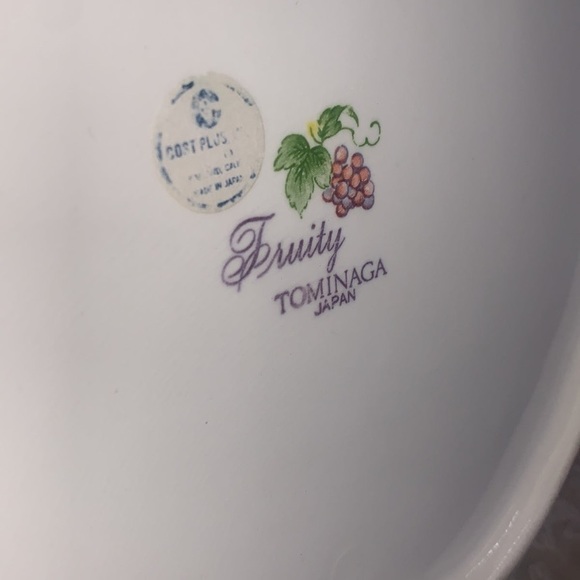 12x12" Vintage Japan Fruity Tominaga Peach shaped platter - Picture 7 of 10